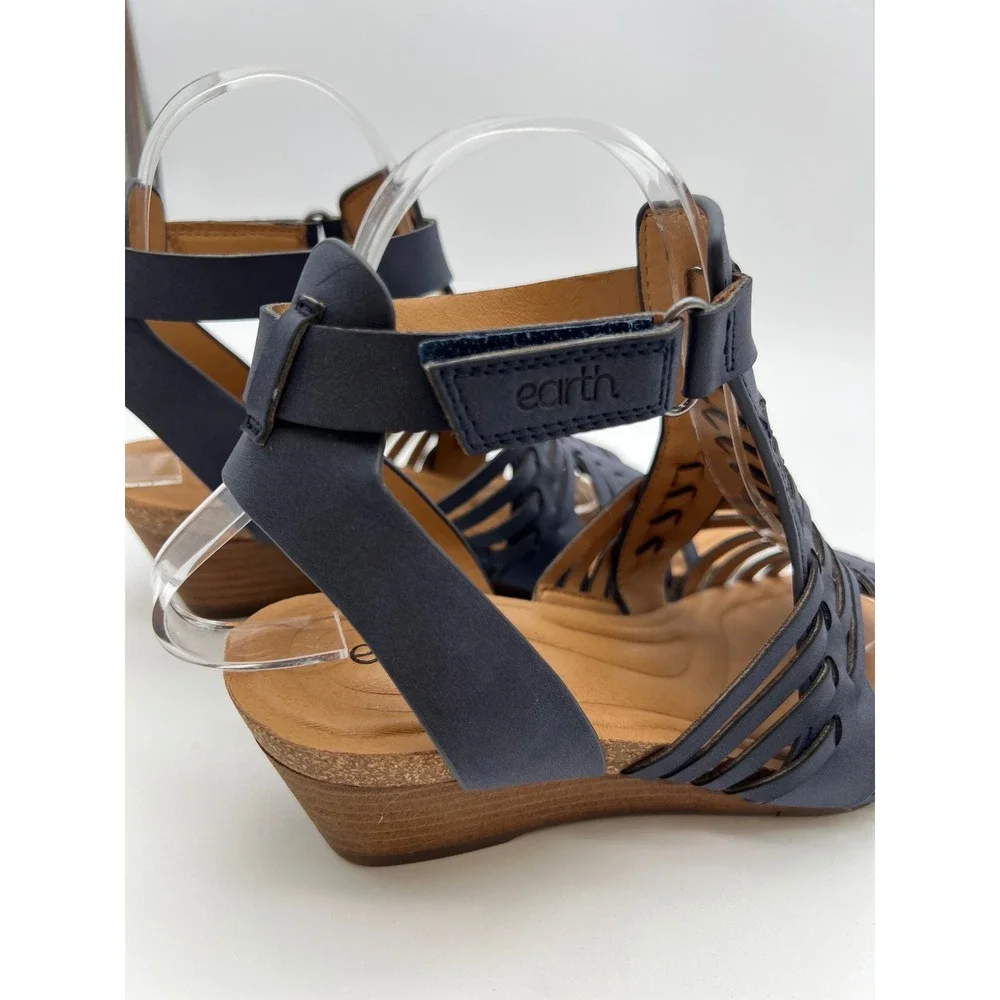 Earth hattie wedge